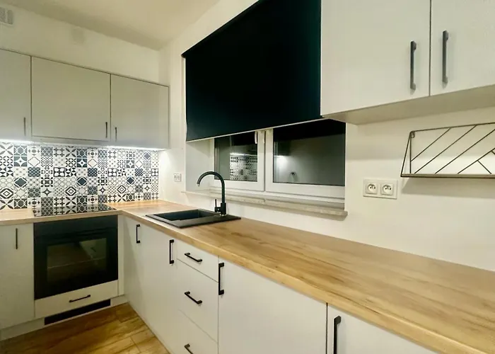 Mieszkania Od 32-55m, Pelne Wyposazenie, Gabinet Kosmetyczny Na Miejscu