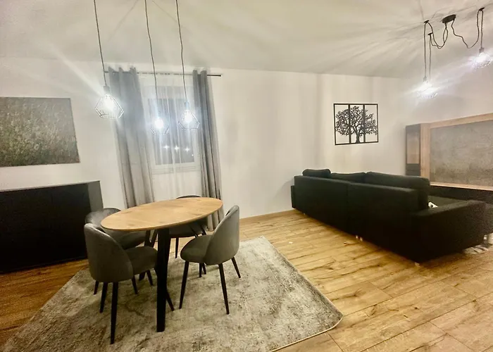 Mieszkania Od 32-55m, Pelne Wyposazenie, Gabinet Kosmetyczny Na Miejscu Apartmán Stanislawow Pierwszy (Masovia)