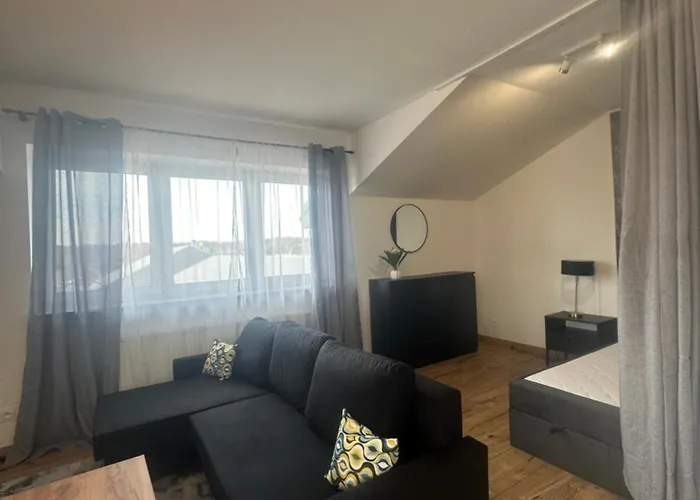 Mieszkania Od 32-55m, Pelne Wyposazenie, Gabinet Kosmetyczny Na Miejscu * Stanislawow Pierwszy (Masovia)